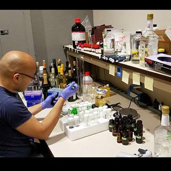 Científicos crean spray para combatir el alcoholismo