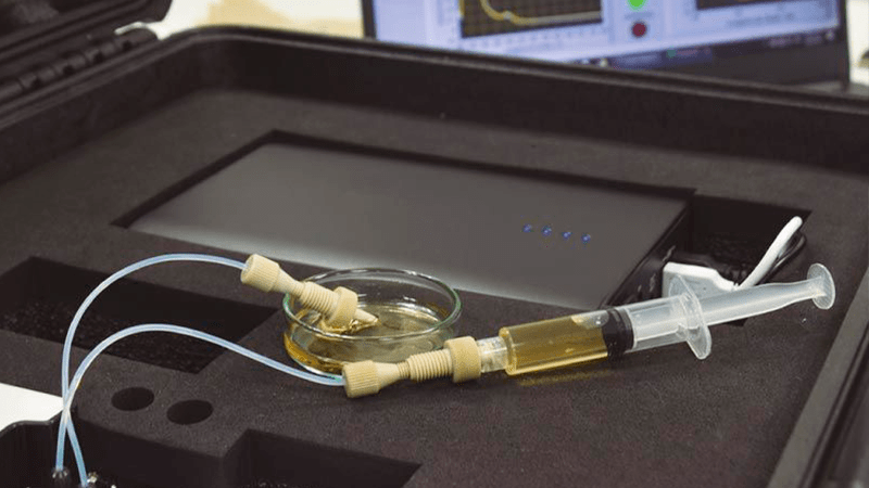 Detectar licor adulterado: una solución atravesada por la luz